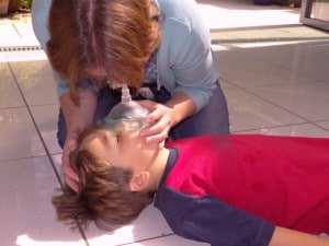 child resus with mask