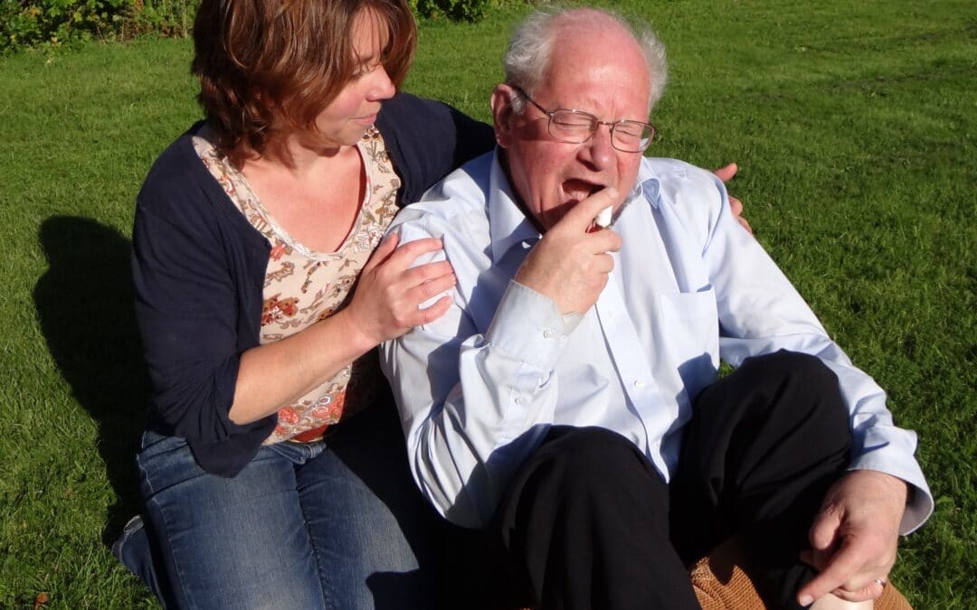 How to Help Someone Having a Heart Attack – Key Signs and Symptoms to Look Out for